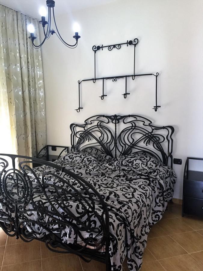 Royal King And Queen Apartment For Luxury Life Саранде Екстериор снимка